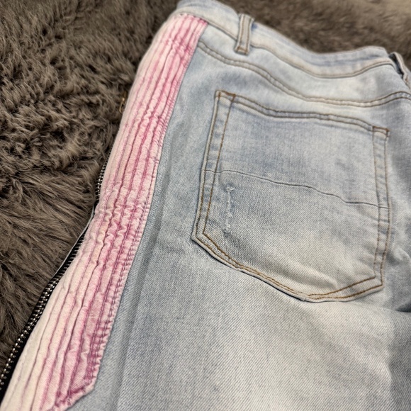 Men's Amiri Distressed Denim - Picture 5 of 6